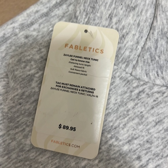 NWT Fabletics funnel neck sweatshirt sz XXL - Picture 3 of 4
